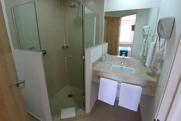 Superior Oda, 1 Büyük (Queen) Boy Yatak