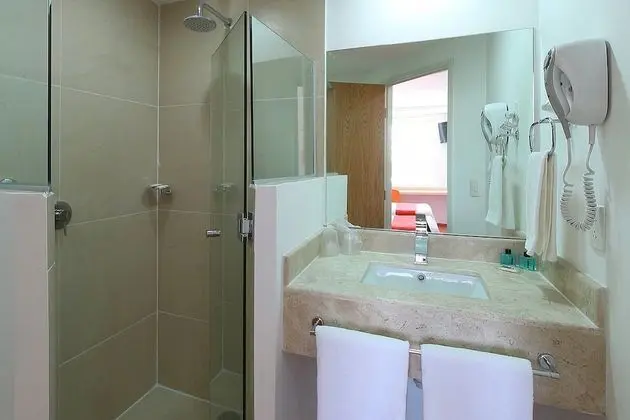 Superior Oda, 1 Büyük (Queen) Boy Yatak