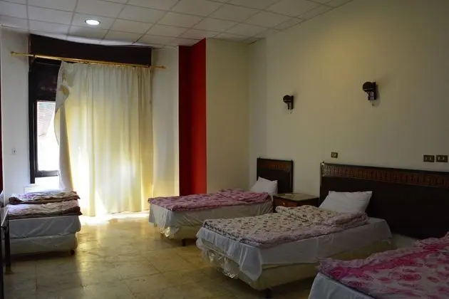 Üç Kişilik Oda
