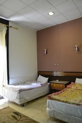 Üç Kişilik Oda