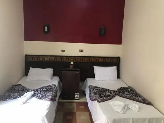Üç Kişilik Oda