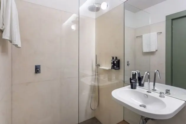 Standard Tek Büyük veya İki Ayrı Yataklı Oda