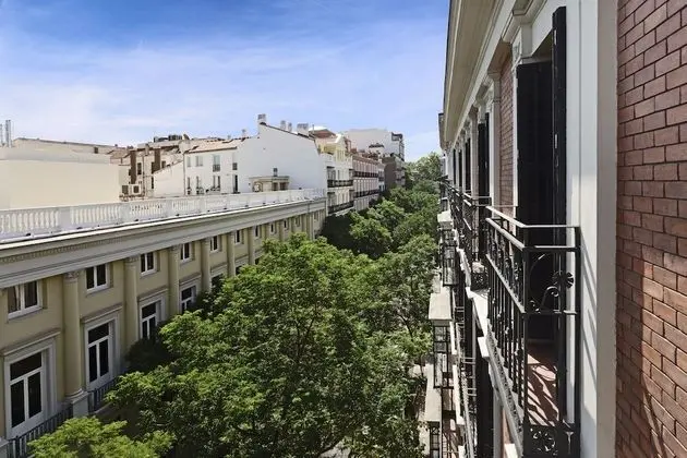 Executive Oda, Balkon