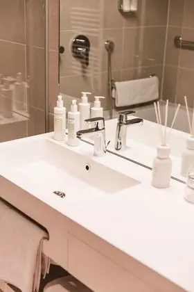 Apart Daire, 2 Yatak Odası, Balkon, Bahçe Manzaralı