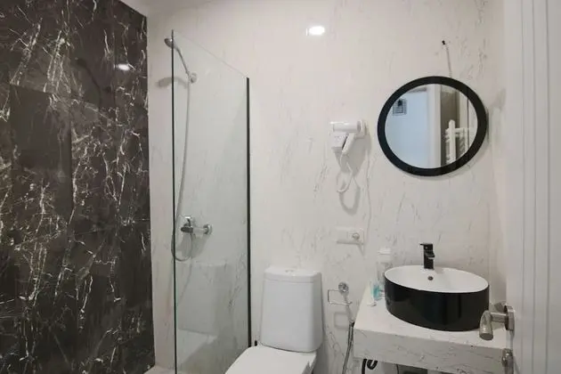 Double or Twin with private yard