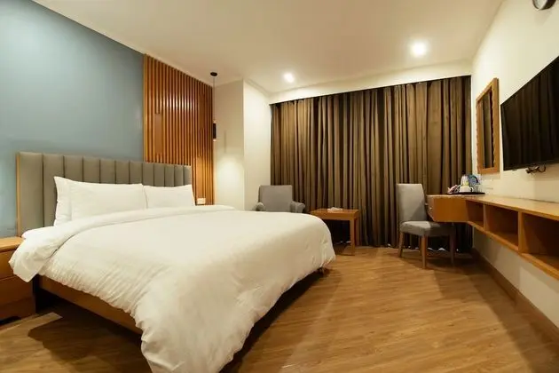 Deluxe Tek Büyük Yataklı Oda