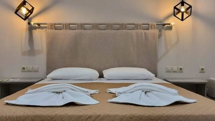 Deluxe Üç Kişilik Oda