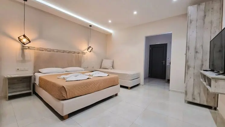 Deluxe Üç Kişilik Oda