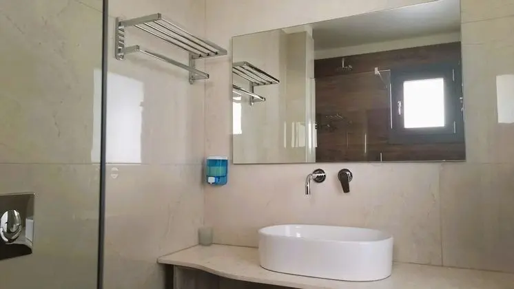 Deluxe Üç Kişilik Oda