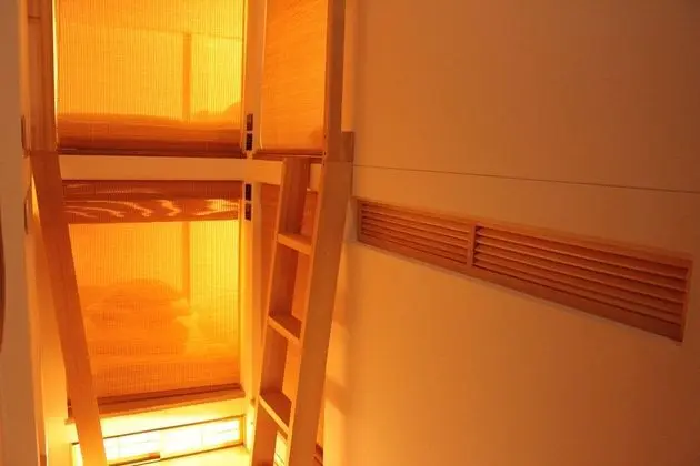 Ortak Ranzalı Oda, Karma Ranzalı Oda, Sigara İçilmez, Ortak Banyo (4th Floor)