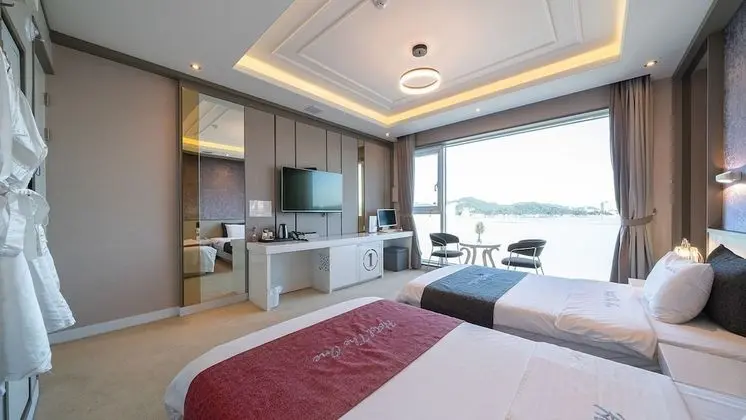 Deluxe İki Ayrı Yataklı Oda, 2 Tek Kişilik Yatak, Liman Manzaralı