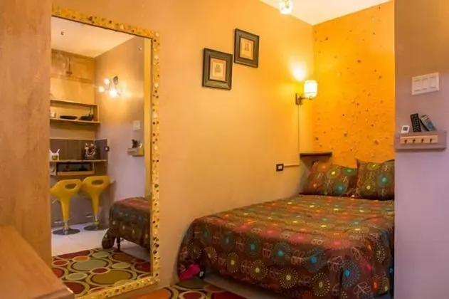 Comfort Stüdyo (Bejewelled)