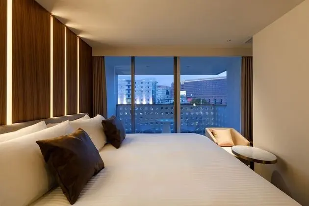 Deluxe Oda, Sigara İçilmez (King, with Riverside Terrace)