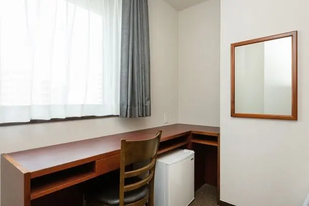İki Ayrı Yataklı Oda, Sigara İçilmez