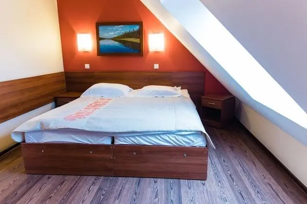 Standard Tek Büyük Yataklı Oda