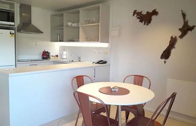 Standard Apart Daire, 1 Yatak Odası, Avlu Manzaralı