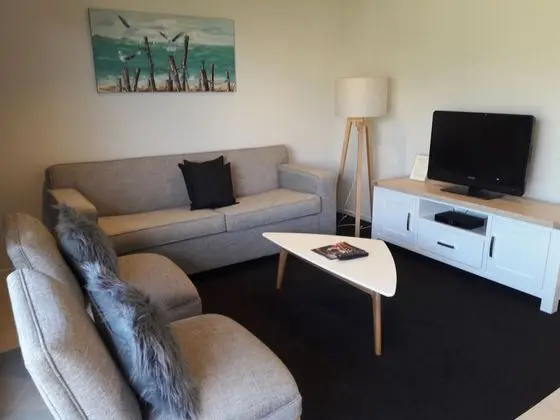 Standard Apart Daire, 1 Yatak Odası, Avlu Manzaralı