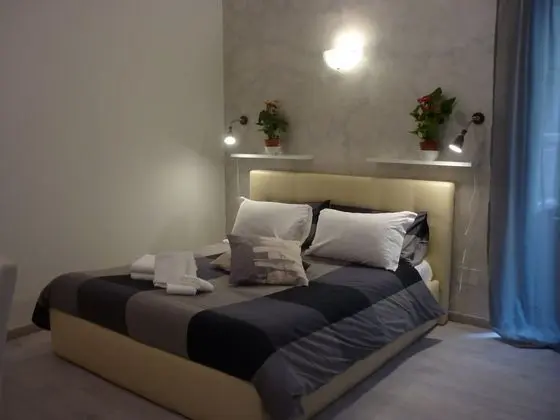 Tek Büyük Yataklı Oda, Avlu Manzaralı