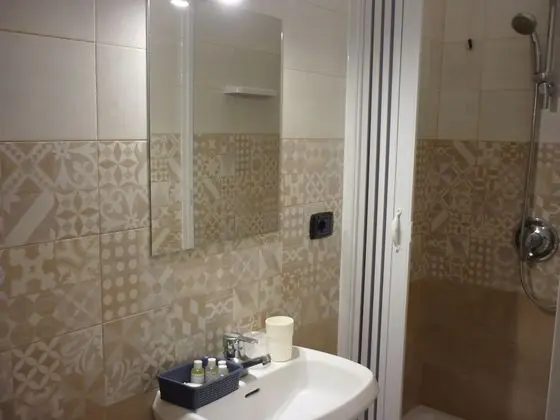 Tek Büyük Yataklı Oda, Avlu Manzaralı