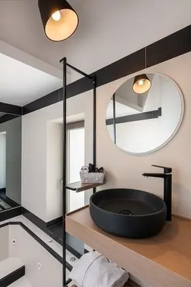 Villa, Kişiye Özel Havuzlu, Deniz Manzaralı (Serenity, Indoor Spa Tub)