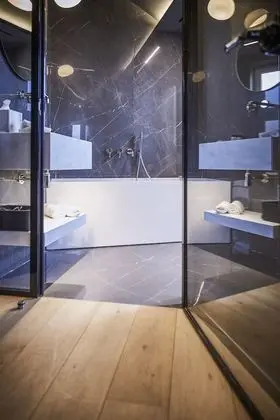 Design Oda, 1 Büyük (Queen) Boy Yatak, Sigara İçilmez, Şehir Manzaralı