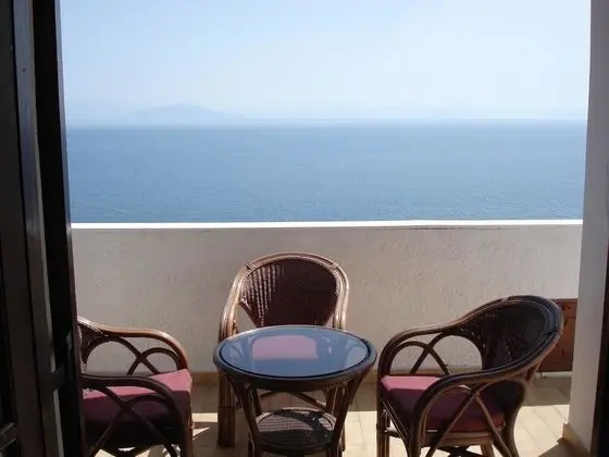 Apart Daire, Kısmi Deniz Manzaralı