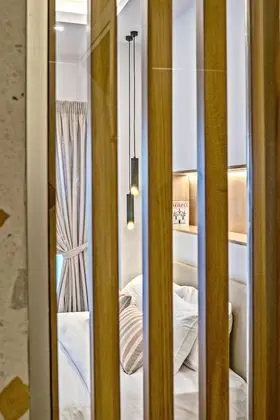 Junior Süit, Balkon