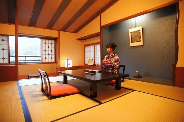 Traditional Oda