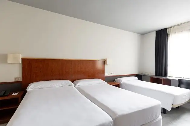 Standard Oda (with Extra Bed)