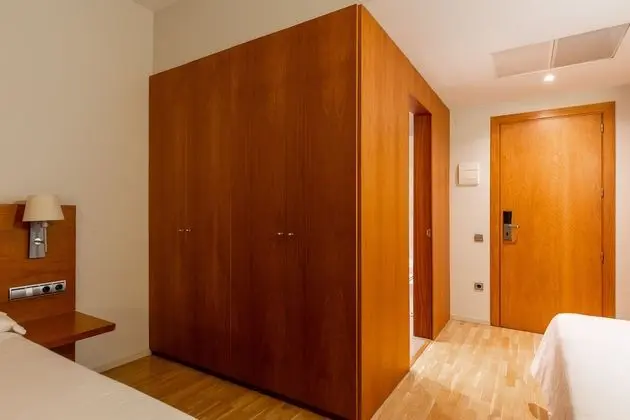 Standard Oda (with Extra Bed)