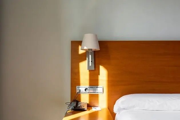 Tek Büyük veya İki Ayrı Yataklı Oda, Şehir Manzaralı (Rambla)