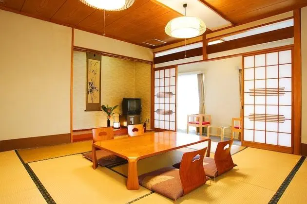 Traditional Oda
