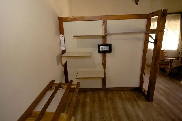 Bungalow Room