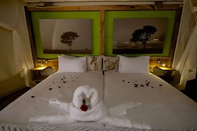 Bungalow Room
