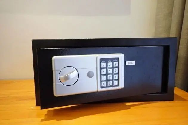 Deluxe Tek Büyük Yataklı Oda, 1 En Büyük (King) Boy Yatak, Sigara İçilmez, Havuz Manzaralı