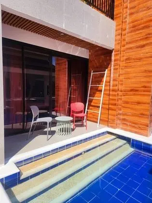 Deluxe Tek Büyük Yataklı Oda, 1 En Büyük (King) Boy Yatak, Sigara İçilmez, Havuz Manzaralı
