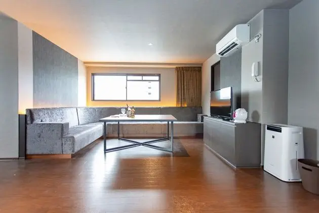 Deluxe Apart Daire, Sigara İçilmez