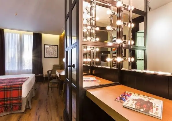 Deluxe Room Balcony, Single Use