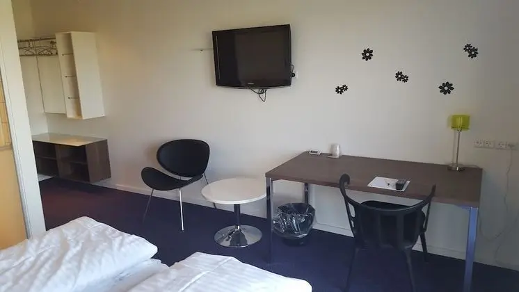 Basic Tek Büyük Yataklı Oda