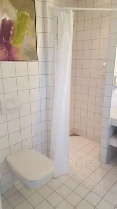 Basic Tek Büyük Yataklı Oda