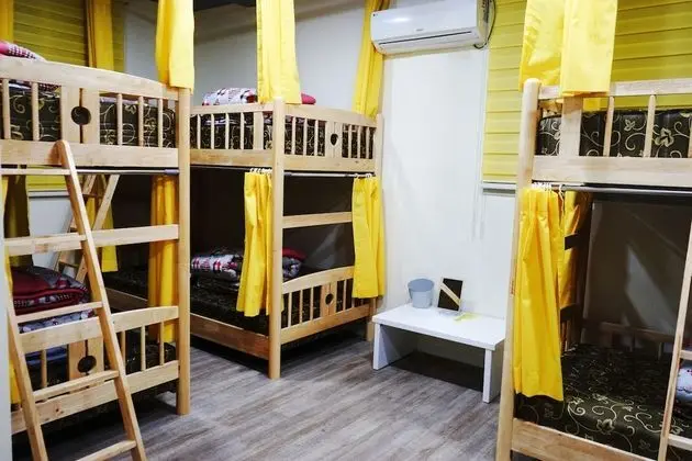 Ortak Ranzalı Oda, Sadece kadınlar için (8 persons)