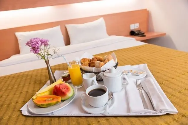 Standard Oda, 1 Büyük (Queen) Boy Yatak