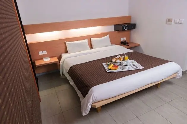 Standard Oda, 1 Büyük (Queen) Boy Yatak