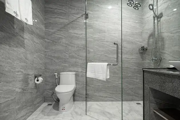 City Tek Büyük Yataklı Oda