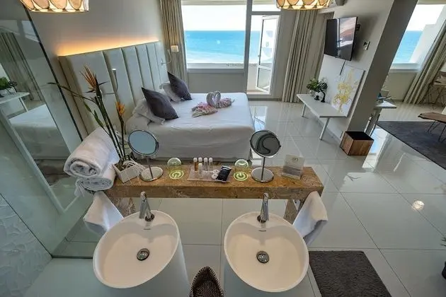 Deluxe Tek Büyük Yataklı Oda, Deniz Manzaralı