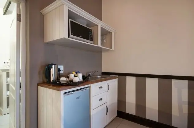 Deluxe Tek Büyük veya İki Ayrı Yataklı Oda (9)