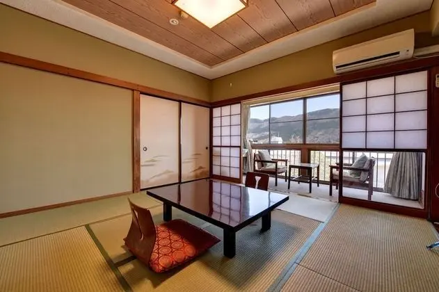 Traditional Oda, Sigara İçilmez (PrivateToilet, SharedBathroom,8Tatami)