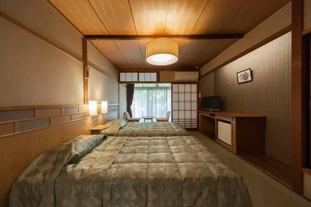 Traditional Oda (Japanese Style, 2 Single Beds)