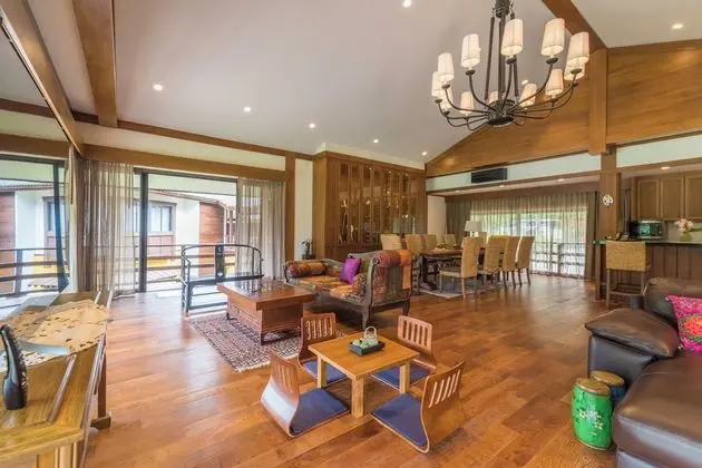 One  Bedroom Royal Residence