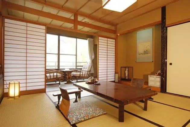 Traditional Oda (Japanese Style for 5 Guests)